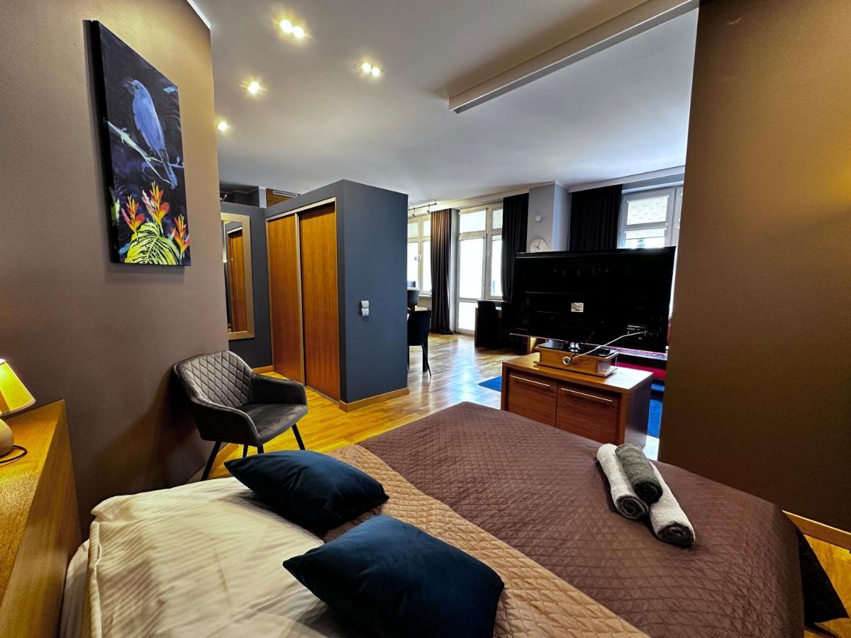 オルシュティンDk Apartament W Centrumアパートメント エクステリア 写真
