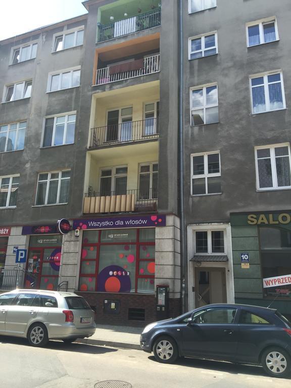 オルシュティンDk Apartament W Centrumアパートメント エクステリア 写真